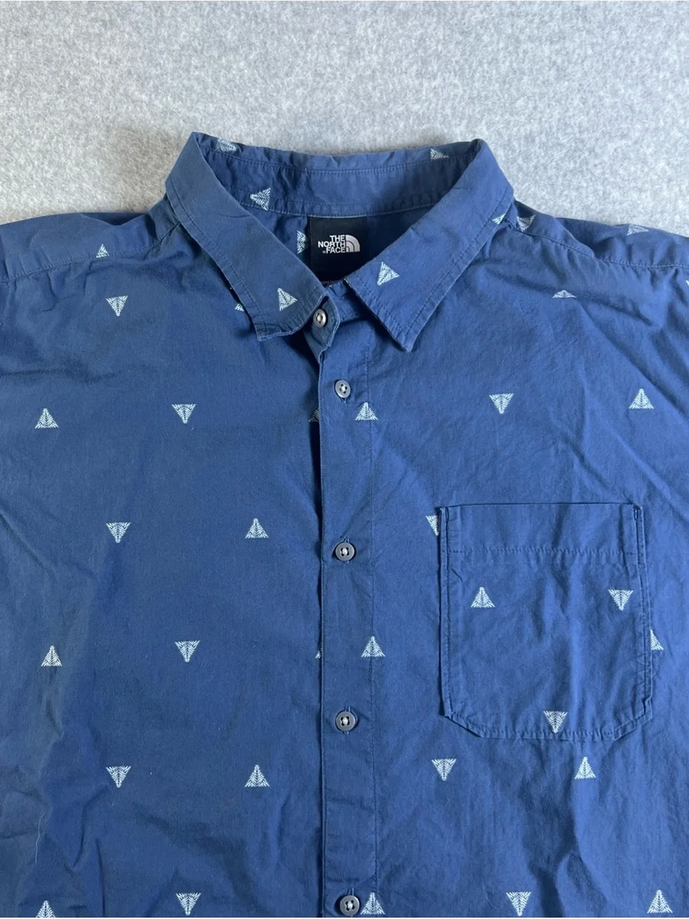 The North Face Men's Short-Sleeve Navy Button-Up Shirt men’s 2xl